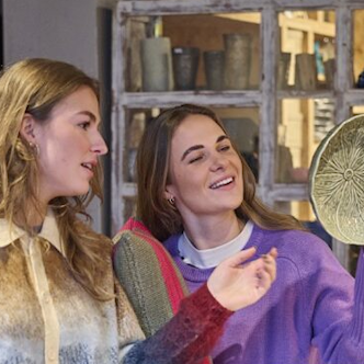 2-vrouwen-in-winkel